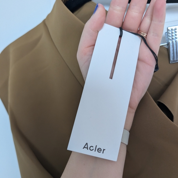 NWT ACLER Anderson Top in Hunter Green | One Shoulder | US Women's Size 2 - Picture 5 of 8